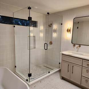 Frameless Shower Enclosure — Dallas